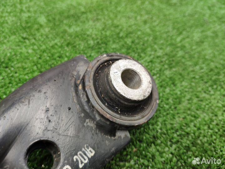 Рычаг подвески задний левый Honda Civic 4D R18A1