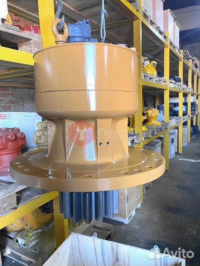 Редуктор поворота Hyundai R55W-9S