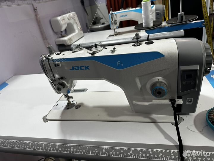 Швейная машинка jack f5