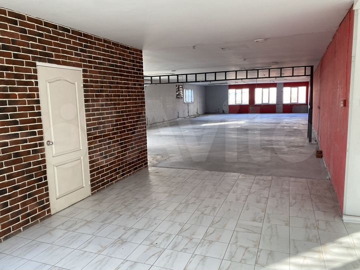 Склад, 300 м²