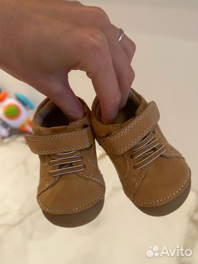 Кожаные ботинки для малыша 11