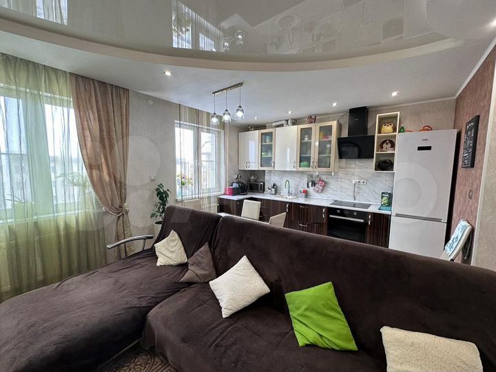 3-к. квартира, 74 м², 5/5 эт.