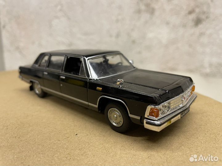Модель автомобиля газ-14 Чайка 1:43