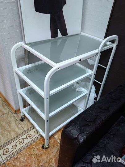 Косметологический столик бу