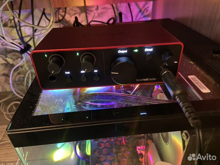 Внешняя звуковая карта Focusrite solo 4D gen