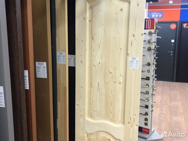 Дверь межкомнатная массив классик