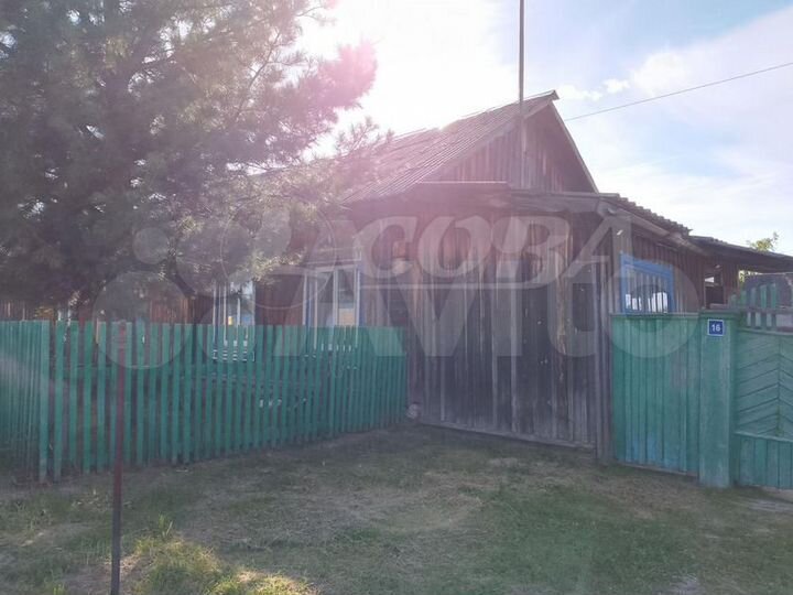 Дом 29,9 м² на участке 8 сот.