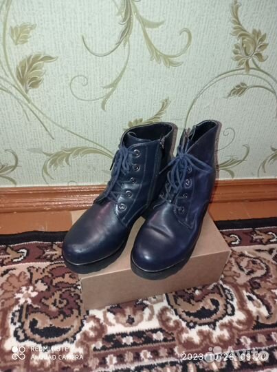 Ботинки женские 36 размер