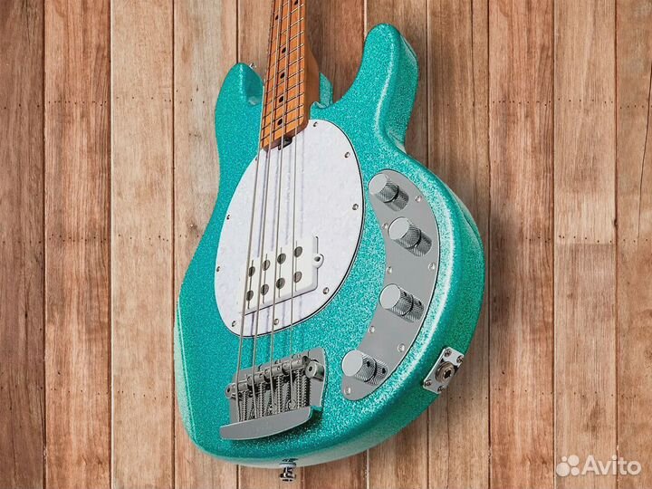 Бас-гитара Sterling by Music Man StingRay Ray34 Sp