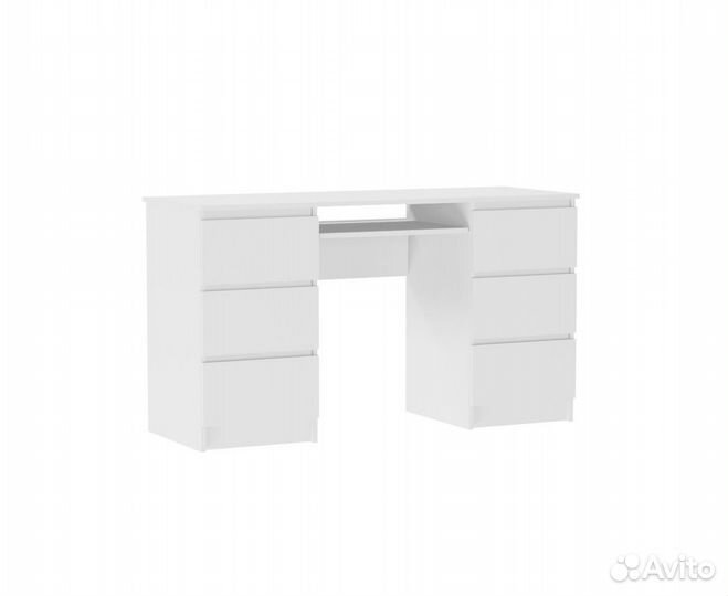 Письменный стол