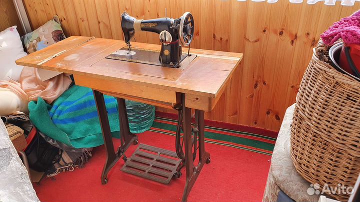 Швейная машинка ножная Подольск