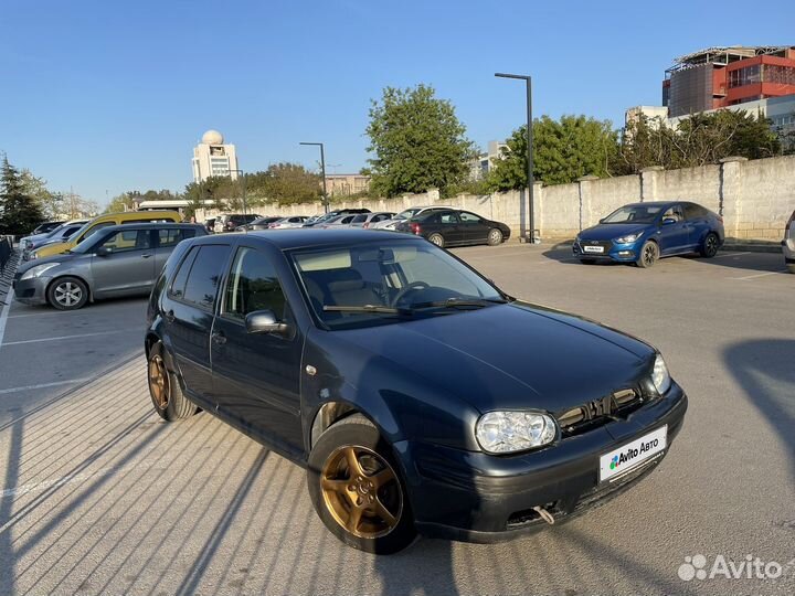 Volkswagen Golf 1.4 МТ, 1998, 300 000 км