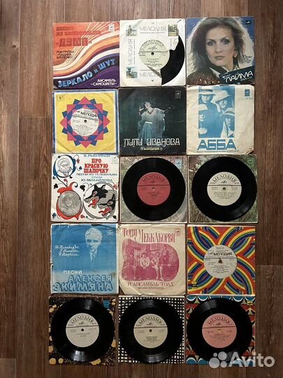 Виниловые пластинки маленькие (грампластинки)