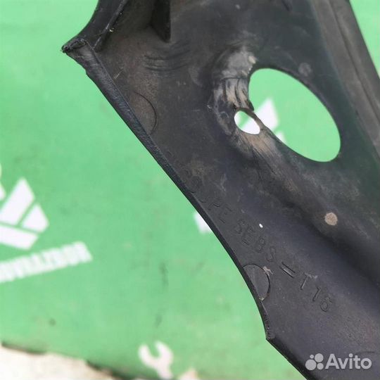 Решетка стеклоочистителя Пежо 206