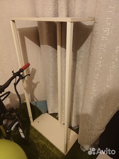 Детская кроватка с маятником