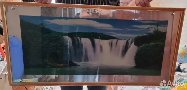 Картина с подсветкой и звуком воды