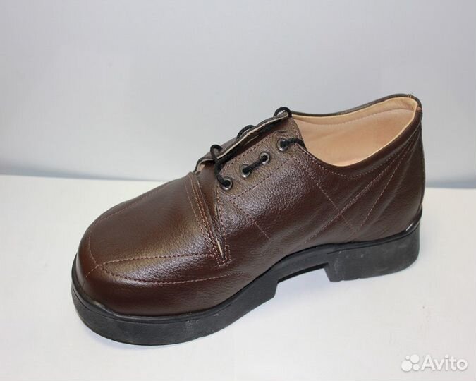 Кожаные ботинки со шнурками коричневого цвета артикул 239п