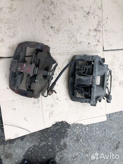 Передние Суппорта на Ауди А8