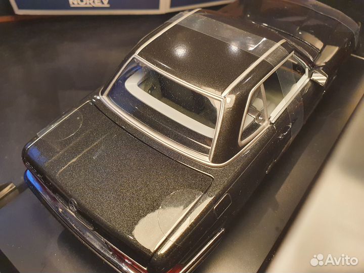 1:18 Norev Mercedes 300SL R107 1986 Blueblack