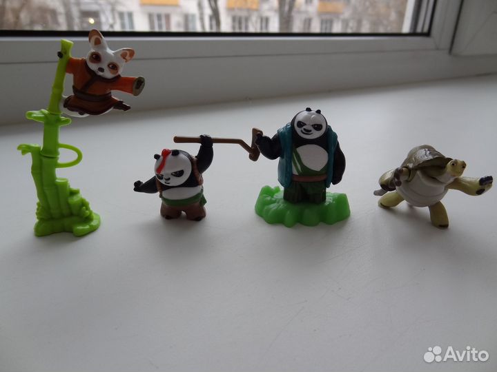 Киндер игрушки набором