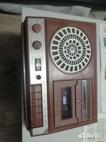 Кассетный магнитофон