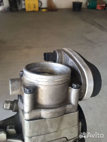 Воздушная заслонка BMW e65 e66 N73 бмв е65 е66