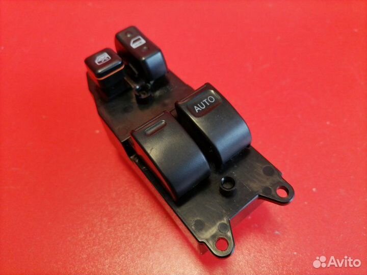 Блок управления стеклоподъемниками Toyota Vitz