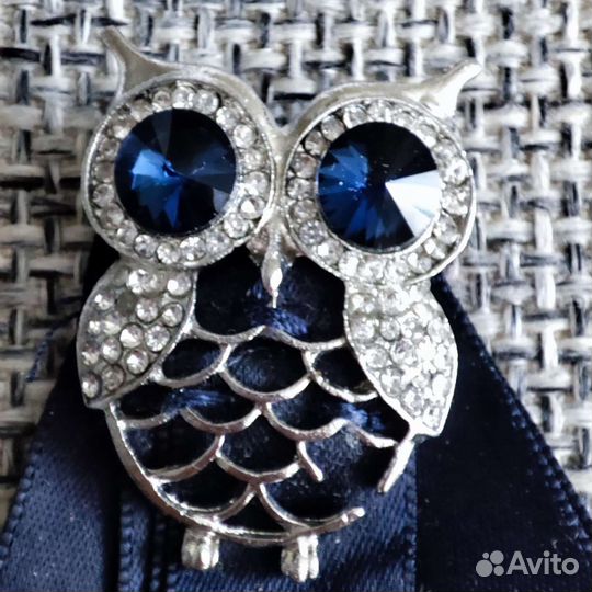 Брошь на рубашку