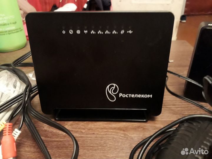 Продаю Роутер Ростелеком
