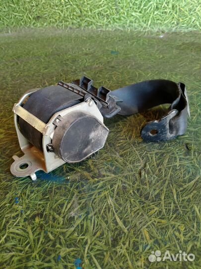 Ремень безопасности задний правый Рено Логан 1