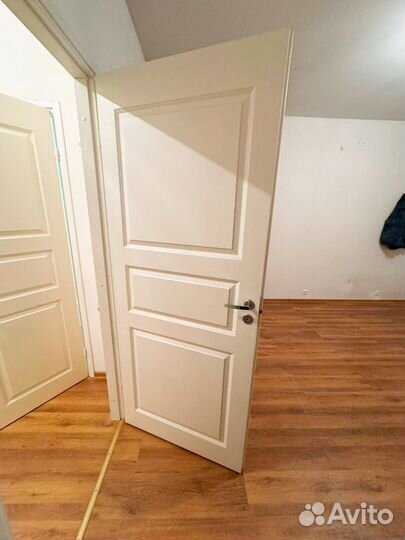 Двери белые финские с фурнитурой