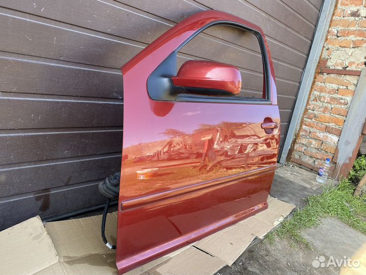 Дверь передняя левая Volkswagen Golf 4