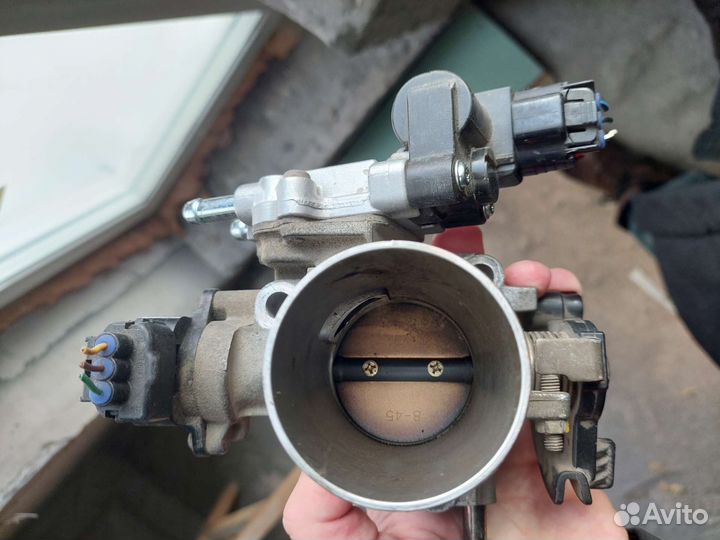 Дросельная заслонка с кхх NZE120