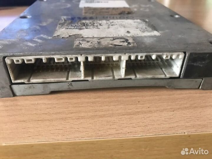 Блок управления двс Toyota Ipsum