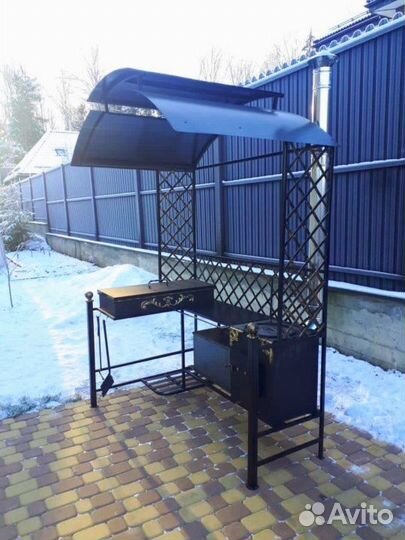 Дачный мангал с печкой и крышей