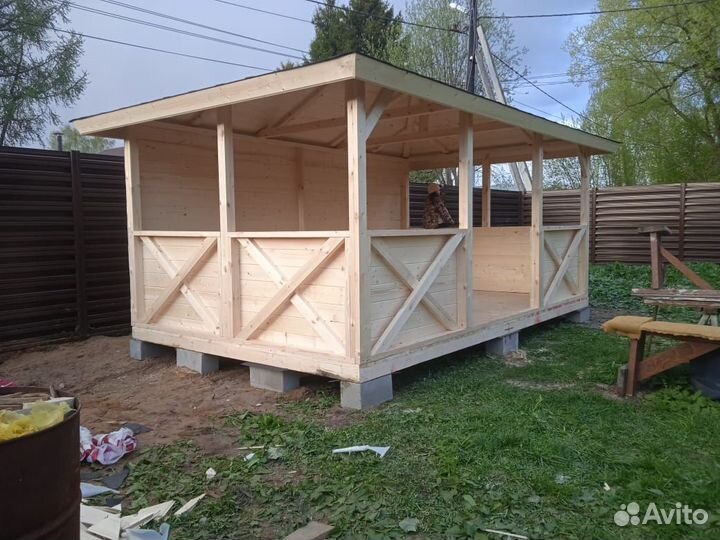 Деревянная беседка