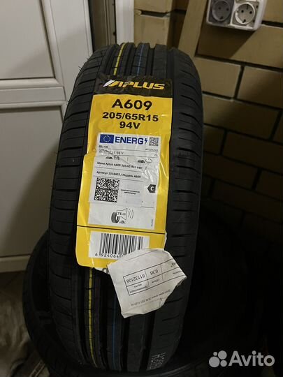 Aplus A609 205/55 R15 88V