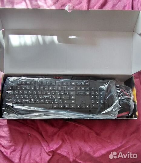 Игровой набор клавиатура + мышь+коврик+гарнитура