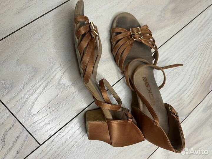 Туфли для бальных танцев