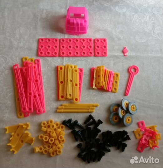 Юный конструктор