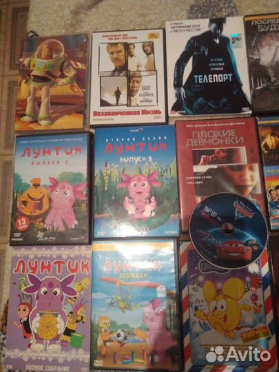 DVD плеер и много дисков