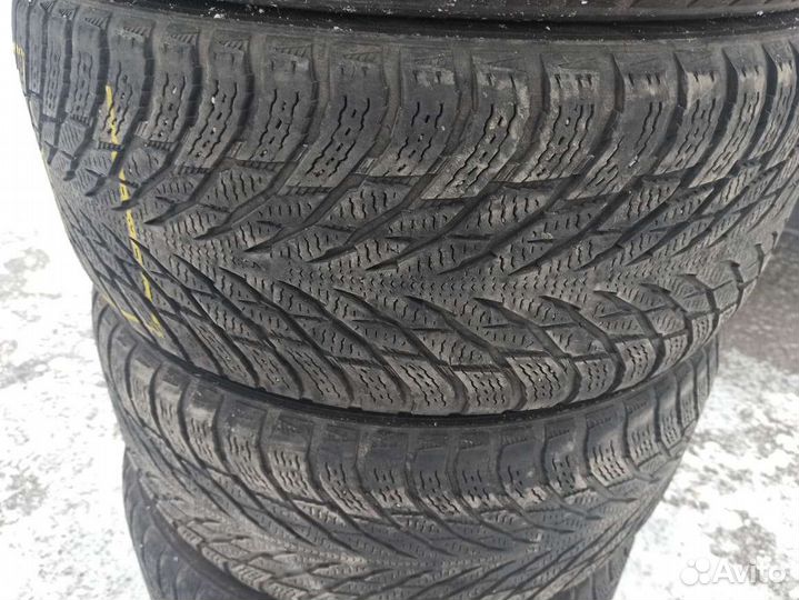 Nokian Tyres Hakkapeliitta R3 235/45 R18