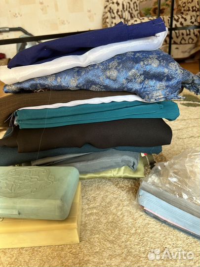 Ткань пакетом и фурнитура