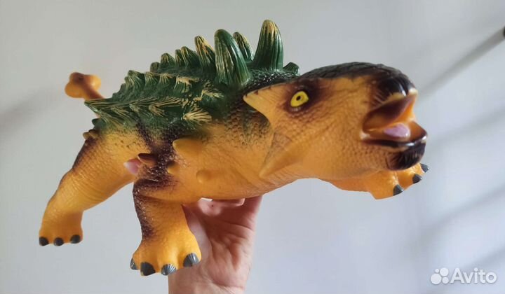 Динозавры игрушки