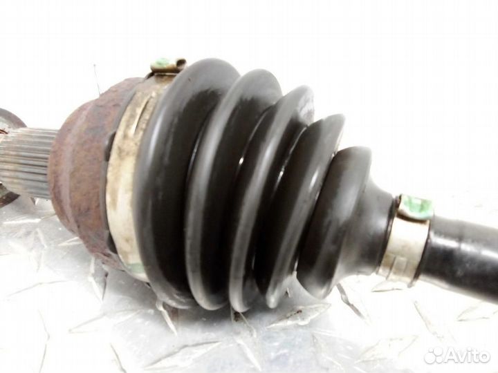 Полуось передняя правая Maserati Quattroporte