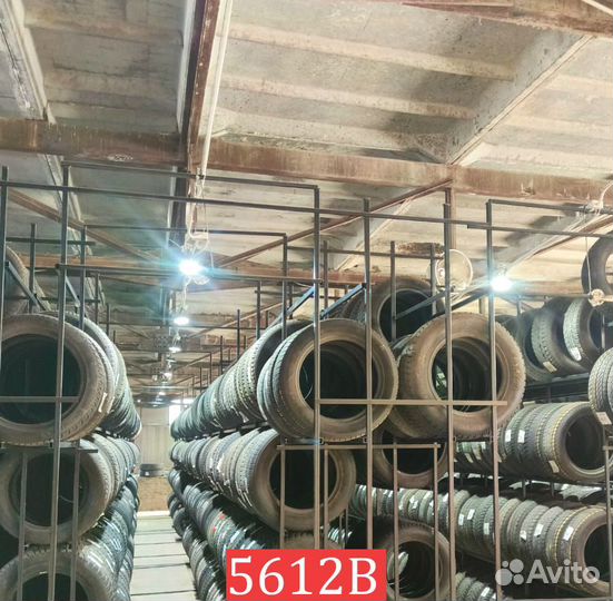 Bridgestone Ice Cruiser 7000 215/60 R17 98P