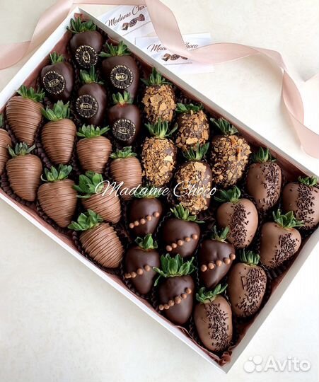 Клубника в шоколаде, фрукты, букеты