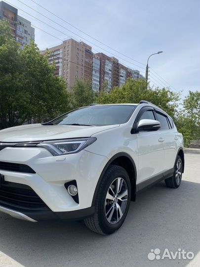 Toyota RAV4 2.0 CVT, 2018, 200 000 км