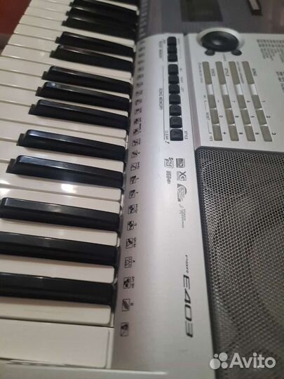 Синтезатор Yamaha psr E403