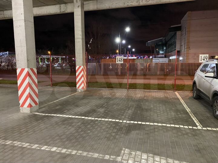 Машиноместо, 14 м²